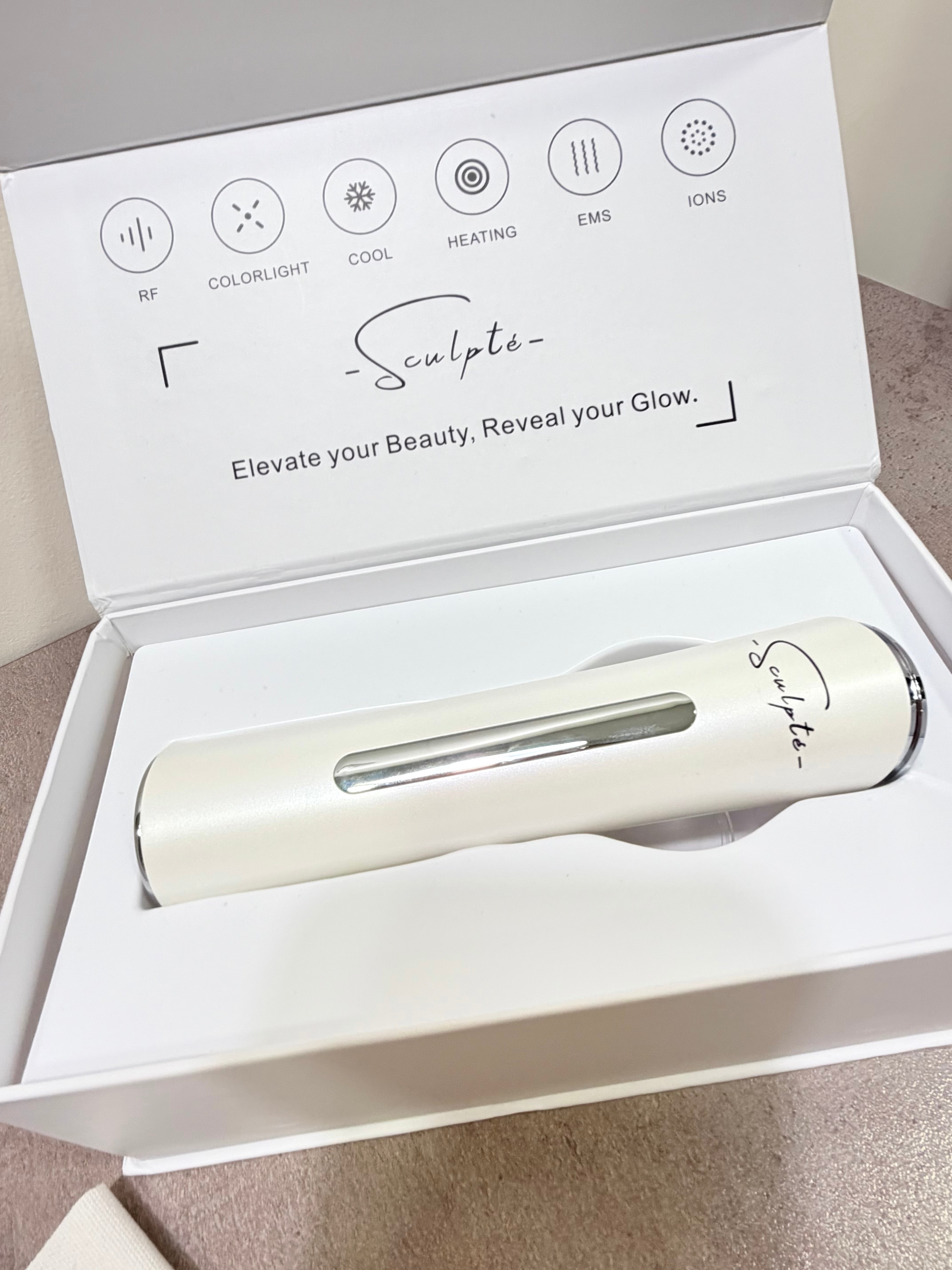 Sculpté Pro Facial – At-Home EMS & RF Facial Lifting Device | UAE